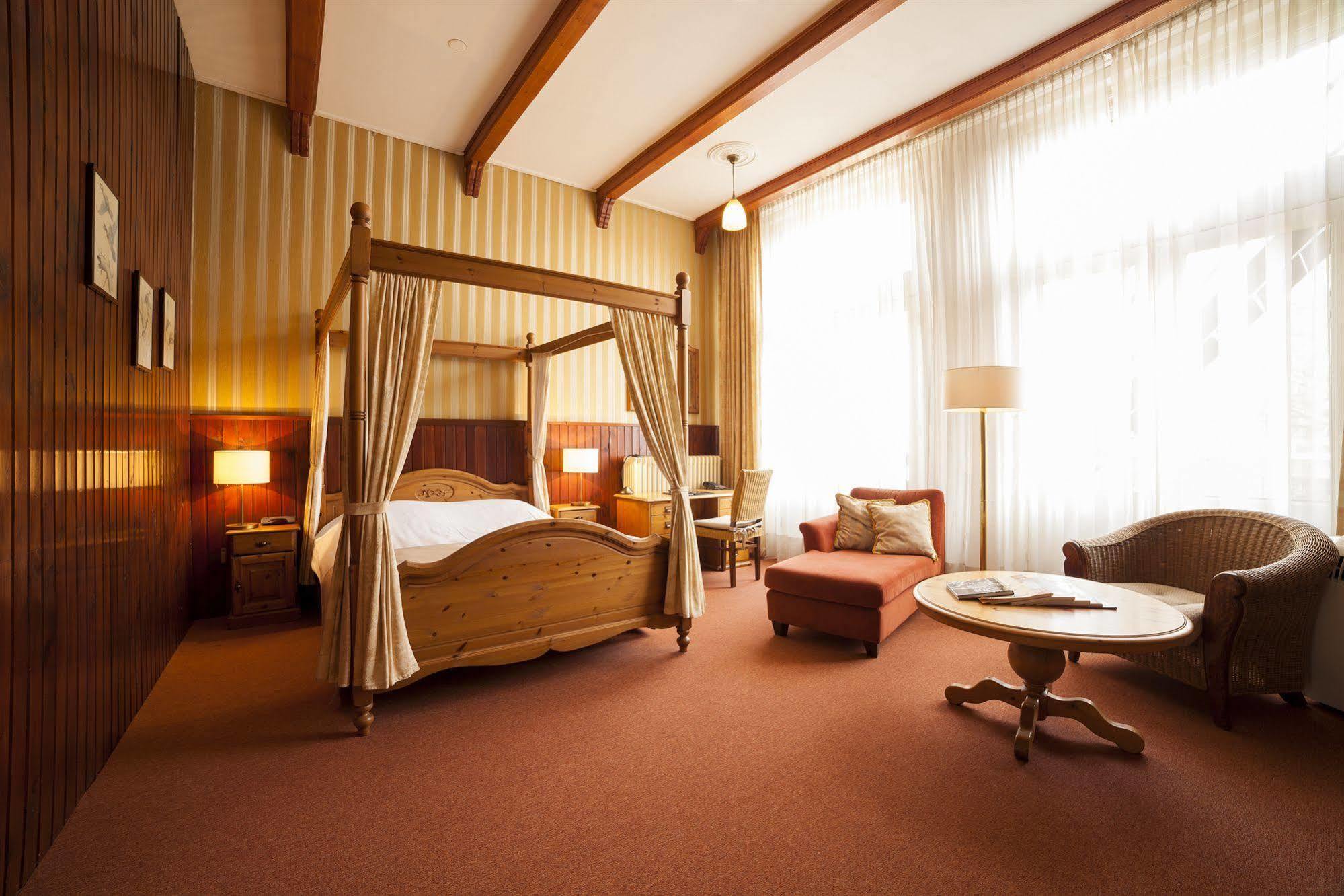 Hotel Дордрехт Екстериор снимка